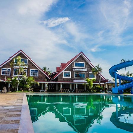 El Pescador Resort Hotel Bolinao ภายนอก รูปภาพ